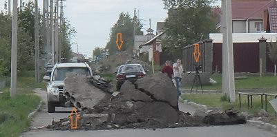 к сожалению, диагноз "мудак" не редкость.
это не косяк строителей, а результат деятельности очередного мудака, что бы тут не ездили