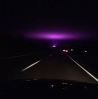 У меня такая же хрень есть, только маленькая. Через окно видно великолепно на расстоянии 50 м.