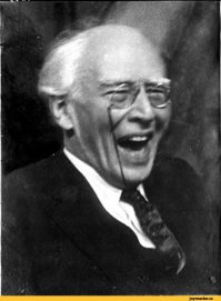 Американка в русском лесу