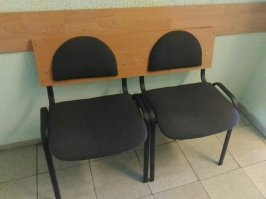 Хм... шикарная идея, возьму на заметку :) После переезда осталось много, слегка покалеченных, таких стульев, хотели выкинуть.