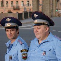 Лавров (С.Астахов) и Зимин (В.Гусев). "Гаишники"