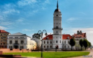 А это Могилёв, население - 380 тысяч человек!!!! Могилёв   третий по количеству жителей (после Минска и Гомеля) город Белоруссии.