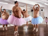 А в это время в комнате японской делегации: