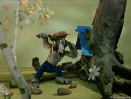 Про это шикарный мультфильм есть, "Чьи в лесу шишки" называется:)...