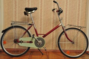 Вот такой вспомнил)) Назывался "Таир". Аналог "Салюта".