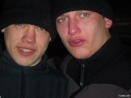 Неловкий таксист уронил обручальное кольцо за 3 тысячи долларов в пруд, делая своей девушке предложение