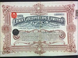 Наиследовать можно много чего, но факты следущие: Весна 1912 года, глухая провинция тогдашней Российской империи. Богатейшие Ленские золотые прииски в Сибири, где добывалось до трети всего русского золота. Здесь всем заправляло акционерное общество "Лензолото", главным владельцем которого был английский капитал. 
Рабочие приисков выдвинули возмутительные, невыполнимые, революционные требования. Какие? А вот: 

"  Контролировать мясо в питании рабочих и негодное выбросить. 
  Вменить в обязанность служащим кухни не повторять: "не хочешь   не бери". 
  Чтобы администрация не ругала матерно рабочих, и называла их на "вы", а не на "ты". 
  Расширить больницу, так как доктор выписывает совершенно больных за неимением места, и на работе их заставляют исполнять работу, как здоровых. 
  Внимательное отношение доктора к больным, сейчас лежат больные в своём белье, отчего масса насекомых. 
  Хлеб ржаной должен быть сеяный. 
  Капуста должна быть обязательной в виду того, что она предохраняет от цинги..." 

Обнаглело рабочее быдло! Хотело, чтобы начальство по матушке не могло его посылать!.. Капусты захотело от цинги!.. 

"Да, было такое время,   замечал позднее по этому поводу советский журналист Михаил Кольцов,   когда капуста для рабочего официально считалась "неосуществимым политическим требованием"... Член правления "Лензолото", старый прохвост Тимирязев, несколько раз побывавший царским министром, но потом сменивший министерское кресло на ещё более хлебное местечко около ленских шахтёров, по этому поводу даже горячился и оставил следы своего волнения в беседах с журналистами: "Как же стачка не политическая, ежели рабочие такое требование выставили. Совершенно же ясно: если на "ты" обращаться   выходит экономически, а если на "вы", ясное же дело   политически". Устами Тимирязева русская буржуазия отказывалась говорить с рабочим классом на "вы", как с равными. И правильно. Там, где властвует буржуазия, не может быть равных". 

Какова же была реакция власть имущих в 1912 году? В безоружных рабочих стали стрелять прибывшие войска. Вот описание местного священника Н. Винокурова,   лица, вполне лояльного к власть имущим,   о том, что творилось в день расстрела в местной больнице: "Войдя в первую палату, я увидел поразительную картину: кругом на полу и на кроватях лежат в беспорядочном виде груды раненых рабочих, пол покрыт кровью... Вся палата была оглушена стонами умирающих: "За что, за что?". Я сначала счёл необходимым отысповедовать всех, а потом уж приобщать святым таинствам, так как при мне тут же умирали. Ползая на коленях по лужам крови, с усилием успевая кончить одного, как тянули за облачение к другому умирающему". 

Всего погибло 270 рабочих, 250 были ранены. Умирая, ленские рабочие клялись священнику, что они не готовили никакого восстания, а всего лишь хотели законным образом подать жалобы помощнику прокурора... И даже не коллективную жалобу   им объяснили, что коллективно жаловаться нельзя   а строго индивидуальные жалобы. 

Тем не менее власть решила сделать вид, что расстрел был совершенно оправдан. "Так было, и так будет впредь!"   под аплодисменты депутатов-черносотенцев провозгласил в Государственной Думе министр внутренних дел Макаров. (Заметим в скобках, что после революции экс-министру пришлось поплатиться за эти слова   его расстреляли). 

А вот что писал в большевистской газете  Звезда  от 19 апреля 1912 года малоизвестный тогда социал-демократ по имени Иосиф Сталин:  Всё имеет конец   настал конец и терпению страны. Ленские выстрелы разбили лёд молчания, и   тронулась река народного движения. Тронулась!.. Всё, что было злого и пагубного в современном режиме, всё, чем болела многострадальная Россия,   всё это собралось в одном факте, в событиях на Лене .