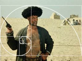 Все в рамках "золотого сечения". Еще древние просекли как строить идеальные композиции.