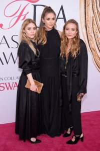 вот третья сестра.... богиня...