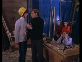 Ну вышел на обгон, ну видишь что машинка не тянет, ну вернись. Тем более обгон начал за тридевять земель. Догнал кое как. Как у дитяти дошкольного возраста: