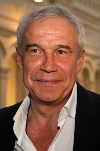 На Сергея Гармаша похож ))