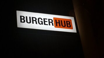 Наши сосиски к вашим "булкам".