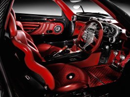 Салоны итальянцев тех времен - это ужас ужас.  Но сейчас то научились