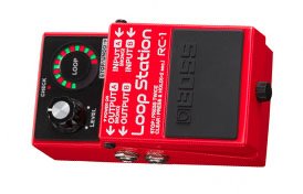 Использование приставки "лупер" это скорее цирковой номер для уличных музыкантов. Лет 8 назад это было удивительно. А сегодня любой хороший музыкант это может повторить, купив эту недорогую примочку. 
Eсть и покруче музыканты, даже клавиши не используют! пример