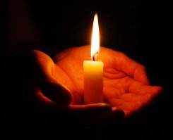 Эх-х, что за год такой...Евтушенко, Задорнов, Хворостовский. И теперь Годовиков...Прощай Петруха!