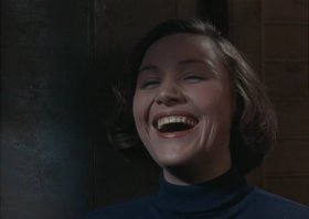 Советские девушки на журнальных фотографиях