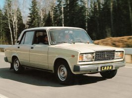 Lada 2107!!1982 года и 2014 года))