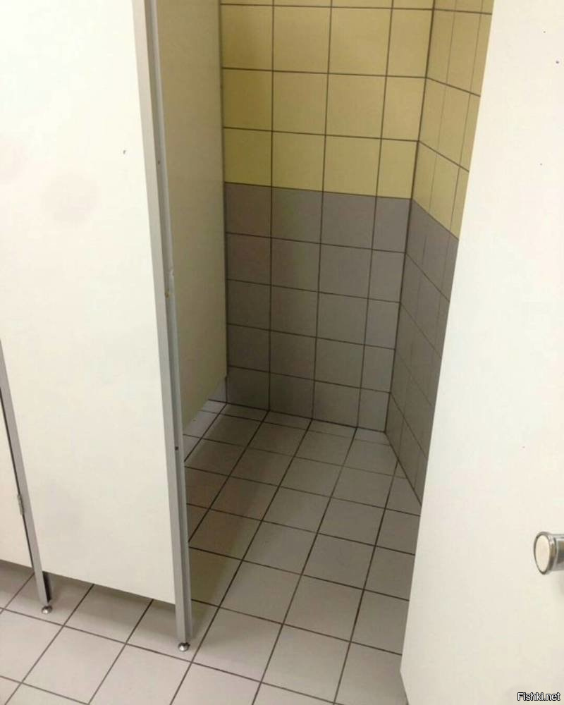 В общественном туалете, такой закуток необходим для хранения уборочного инвентаря.