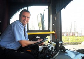 Оператор решил снять подрыв одного из крупнейших крытых стадионов США, но его планам помешал автобус