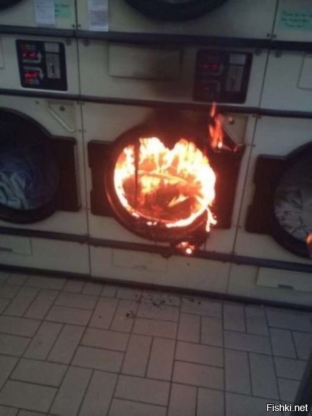 Если я не ошибаюсь, это пожар в стиральной машине? 

Круто.