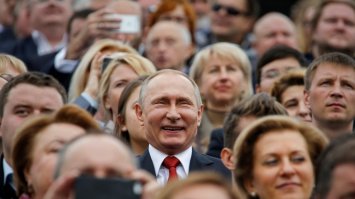 Он один такой больше никто так не поступает