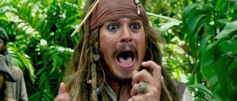 К японским берегам прибило лодку со скелетами