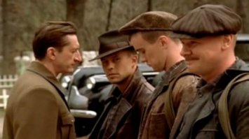 А мне он в "Диверсантах" нравится.