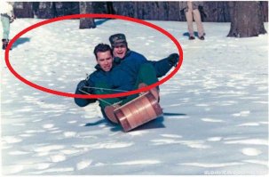 А где следы от санок?