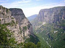 А еще есть такая красота - Vikos Gorge та же Греция. Не реально собрать все красивые горы, а их очень много и в 25 фото никак не вложится. Я бы понял, если бы было хотя бы 250.