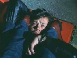 Урри! Где у него кнопка?! Где кнопка?