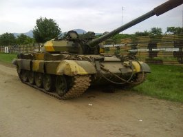 ответ не военного, но гражданского)
я служил срочную на 55-ках разных модификаций и полюбил эту достаточно безотказную машину.