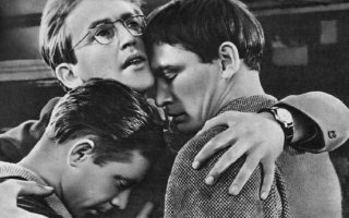 А вот три друга-доктора в исполнении Анофриева, Ливанова, Ланового ("Коллеги", 1962)
И, кто-то скажет "ни к селу ни к городу", но про доктора-же:)Iron Maiden - Doctor Doctor (хотя мне и UFO тоже нравится)
