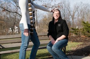 А я не против, что бы меня так потрогала девушка с такими "головами". :)