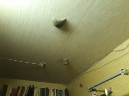 И выход на потолок. У меня на анкерах "хапалки", удобно для подтягиваний широким хватом.