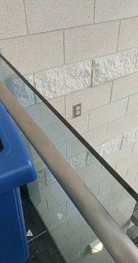 Видать по проекту в этом месте ожидается телевизор.