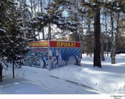 не лень было автору фото лезть в сугроб для подбора данного ракурса?!