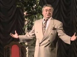 вчера видел раков по пять рублей. Но больших, Но по пять рублей... Правда, большие... но по пять рублей... но очень большие... хотя и по пять... но очень большие... правда, и по пять рублей... но зато большие... хотя по пять, но большие... а сегодня были по три (с)