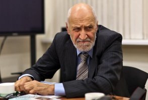 Одна макака показала, другие подхватили
Ну вы поняли...