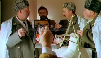 - Младший сержант запаса Эпштейн.
И младшему сержанту запаса тоже.
Ну, чтоб в сторону не вильнуло.