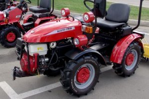 Тракторы от автомобильных брендов