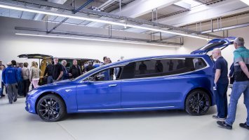 Jaguar E-Type: самый красивый катафалк в мире