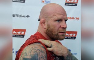 Чтобы получить гражданство РФ, иностранцу нужно знать русский язык   это одно из основных требований.
-----------------------------------
Да, да, да. Основное требование, ага.
На память сразу всплывают российские граждане говорящие по-русски.  :):):)