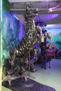 в Питере есть Музей Восстания Машин - там , мне кажется, даже круче скульптуры... вот некоторые и не самые лучшие...