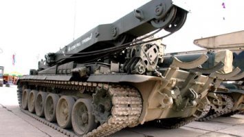 Бронированная ремонтно-эвакуационная машина БРЭМ-1  Лебедка