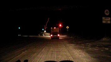 Сегодня видел перекресток с танковой дорогой. Для местных - пох, а я был немного удивлён.
ЗЫ: пардон за качество, вместо регистратора установлена подъе.бка под Го-Про.