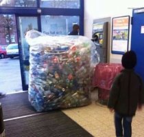 Высказывание "сдал тару - купил машину" реально. (Пластиковая тара - 10 ц, алюминиевая - 25ц)