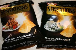 Будьте добры:
Хлеб .. чёрный
Две банки коктейля "Чёрный русский"
Мальборо в чёрной пачке
Чёрный крем для обуви
Банку икры ... сами знаете какой....
Вон те чипсы Лэвис...
И хозяина позавитее....