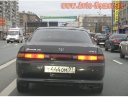 Гос.номер: Т444ОМ 97
BMW 525 (217л.с.) 
VIN: X4XNU55419CZ36906
Производство: 2009/04

Пробег: под 200 000км.
Рыночная цена: около 750т.руб

Ну какой это BMW головного мозга, это торгаш на убитых дровах. 
Поменявший японские "дрова" на немецкие и решивший что если на "дровах" пропеллер - он крутой.