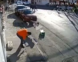 Вот более полное видео с девушкой ... про кабель