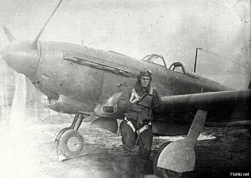Точно ЯК-7Б поздний на фото район Киева зима 1943-44 гг